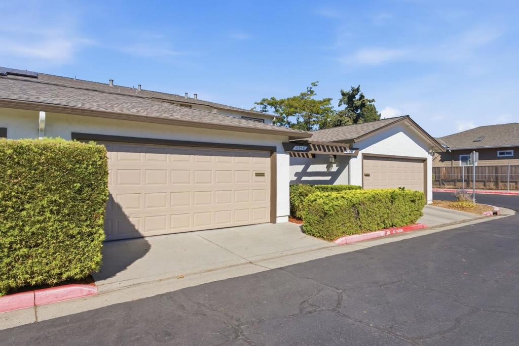 1035 Castleton Terrace G Property Photo 2