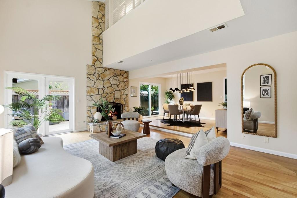 551 Tyndall Street Property Photo 3