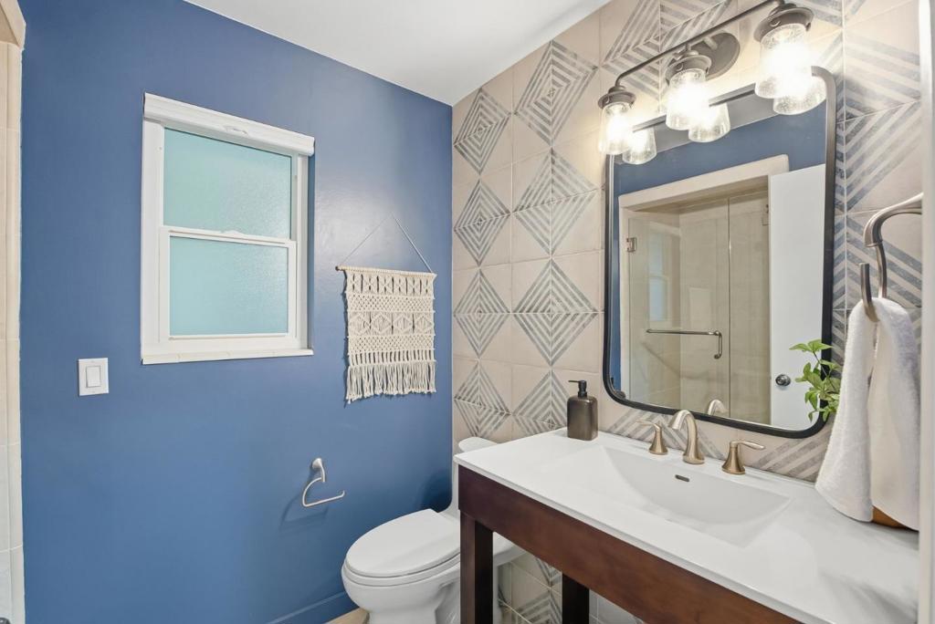 551 Tyndall Street Property Photo 12