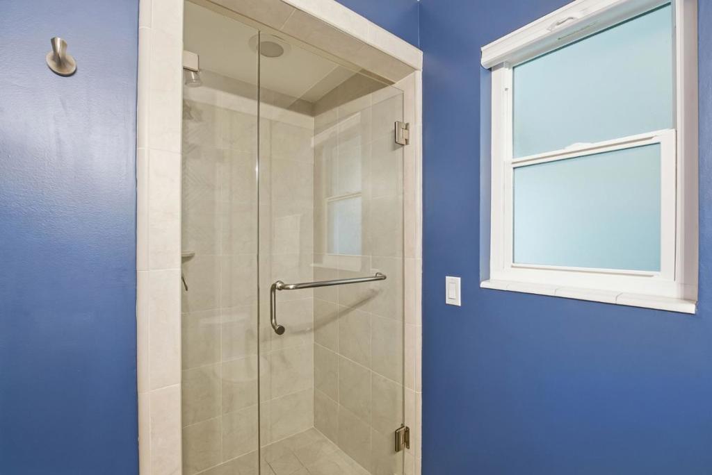 551 Tyndall Street Property Photo 13