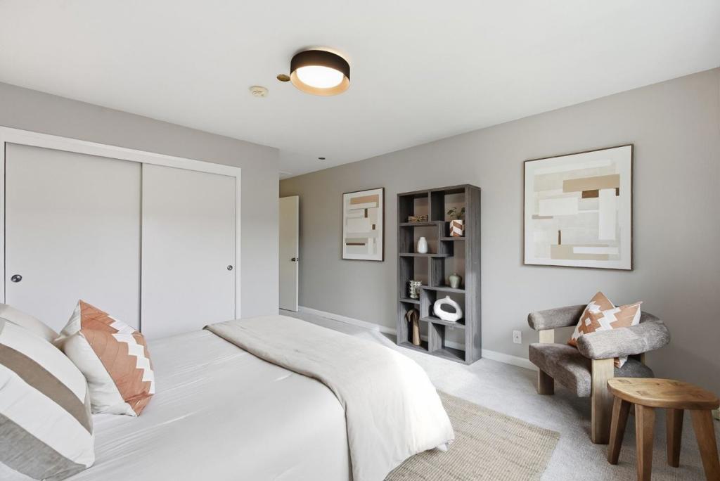 551 Tyndall Street Property Photo 21