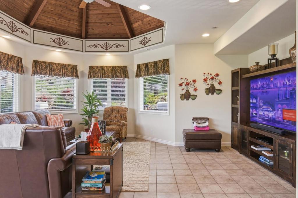 11530 Spur Road Property Photo 10