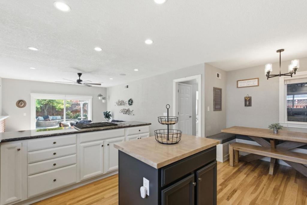 6122 Banner Court Property Photo 10