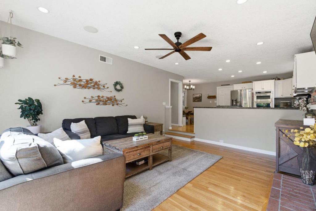 6122 Banner Court Property Photo 12