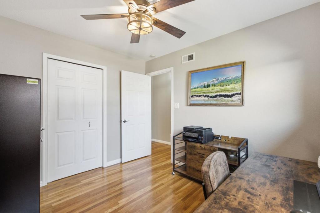 6122 Banner Court Property Photo 21