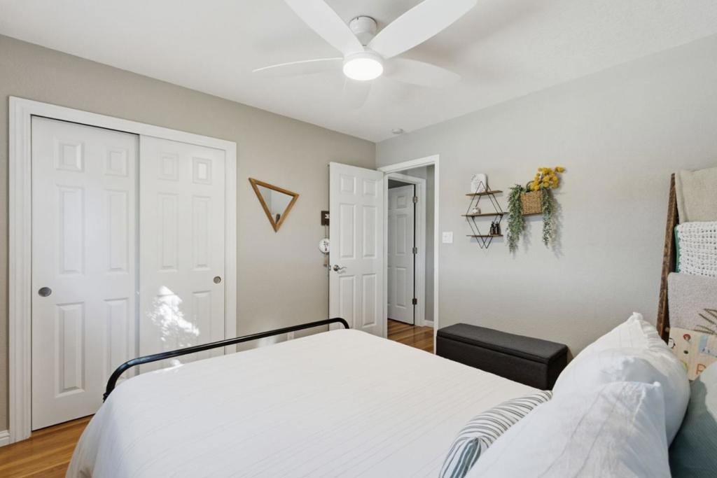 6122 Banner Court Property Photo 24