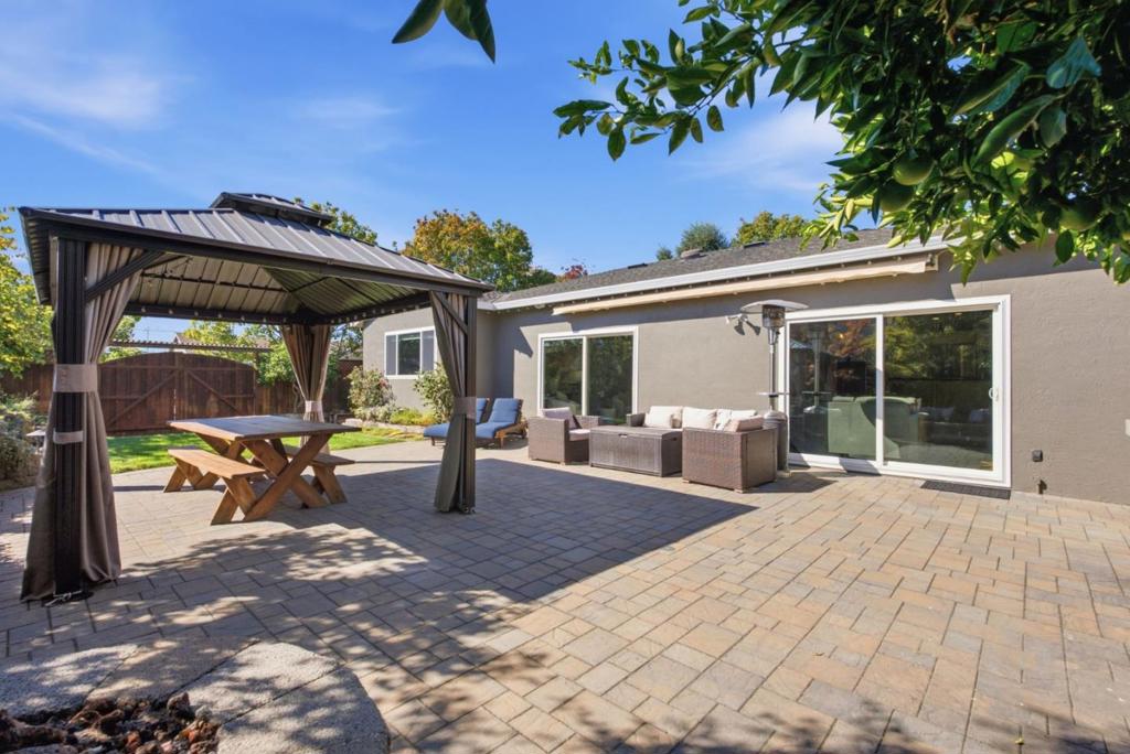 6122 Banner Court Property Photo 30