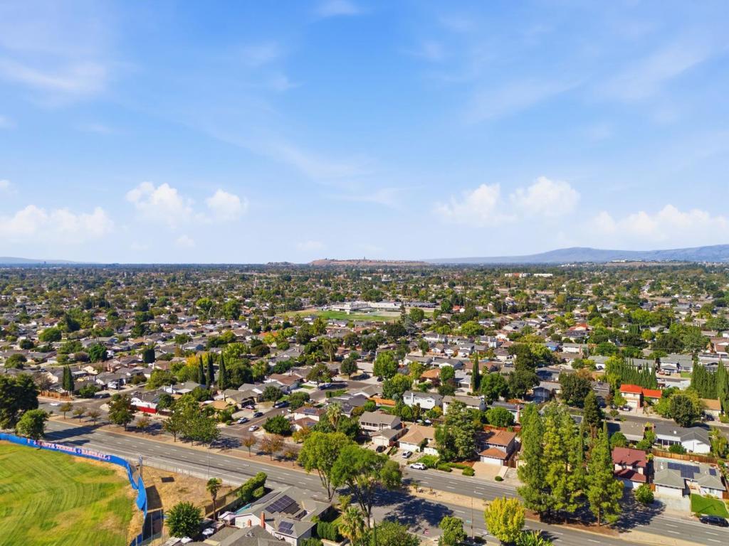 6122 Banner Court Property Photo 45