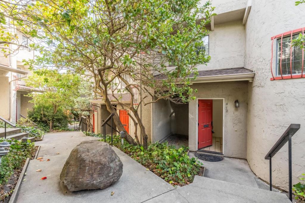 412 Cliff Street Property Photo 2