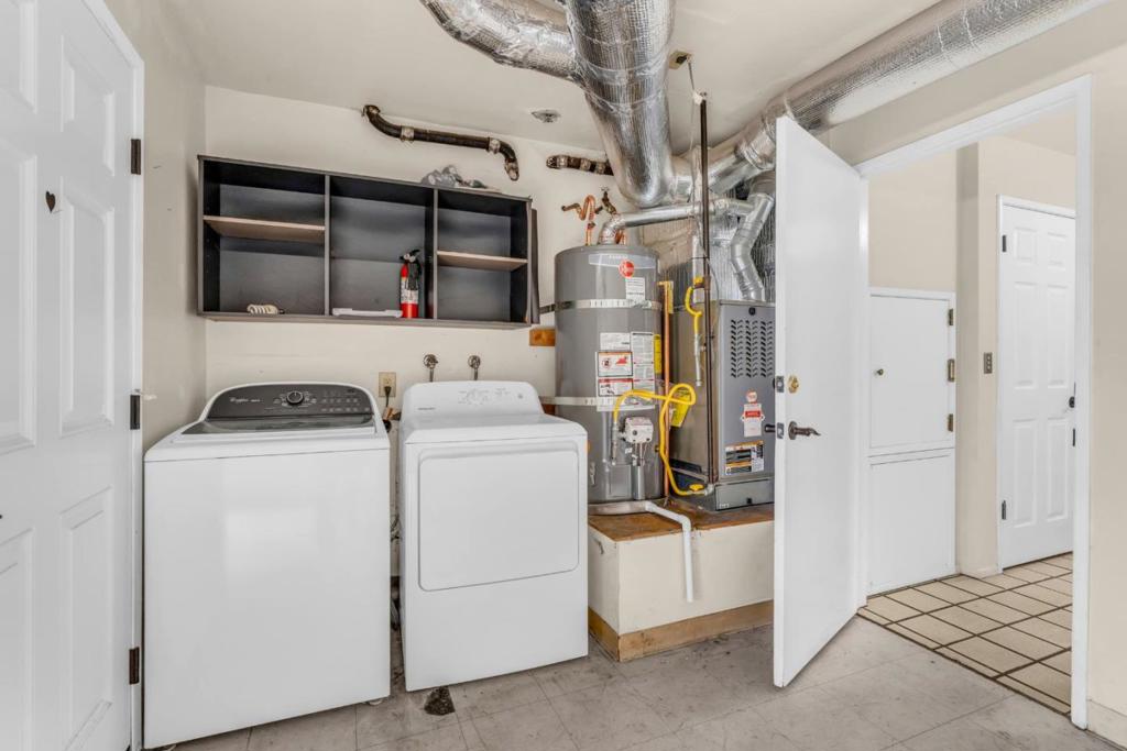 412 Cliff Street Property Photo 6