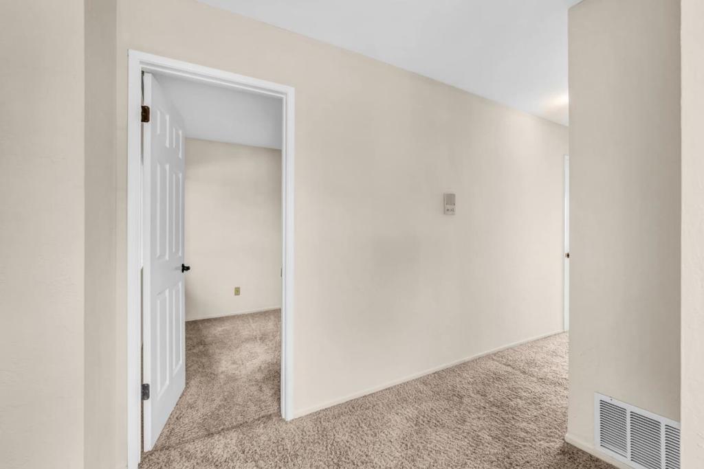 412 Cliff Street Property Photo 9