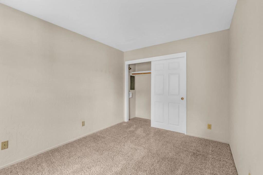 412 Cliff Street Property Photo 12