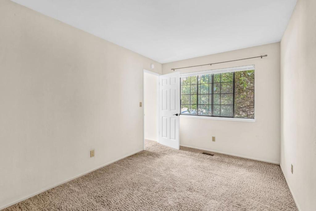 412 Cliff Street Property Photo 13