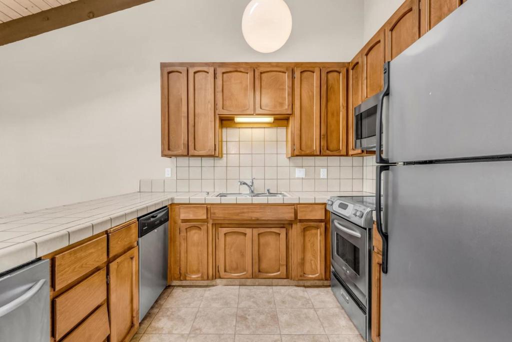 412 Cliff Street Property Photo 18