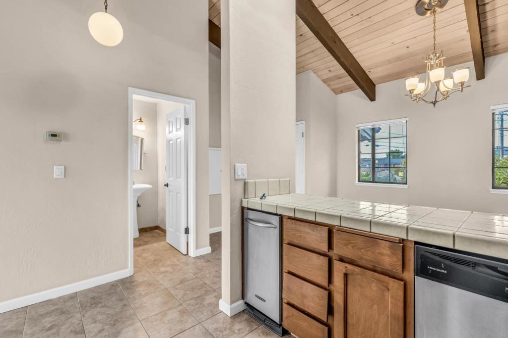 412 Cliff Street Property Photo 19