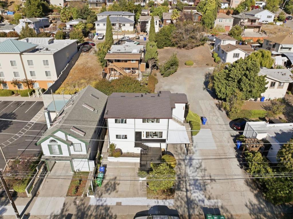 16522 Foothill Boulevard Property Photo 34