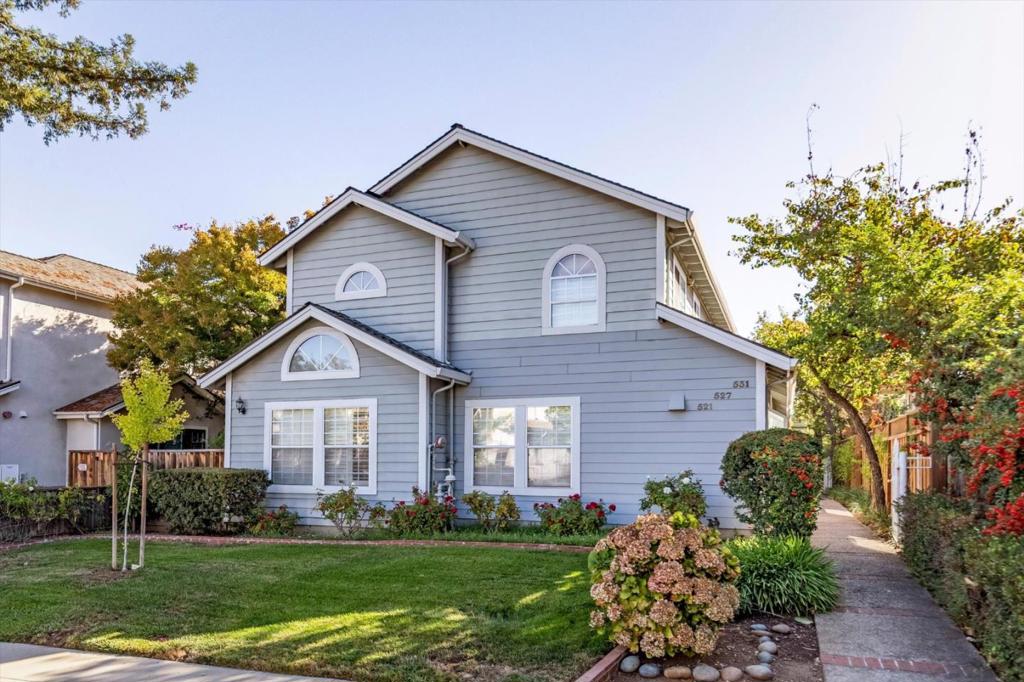 527 Tyndall Street Property Photo 1