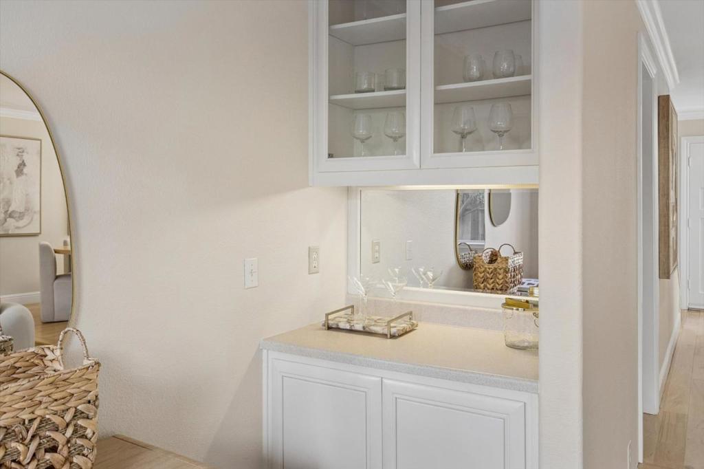 527 Tyndall Street Property Photo 13