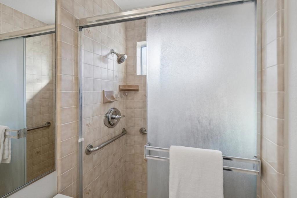 527 Tyndall Street Property Photo 20