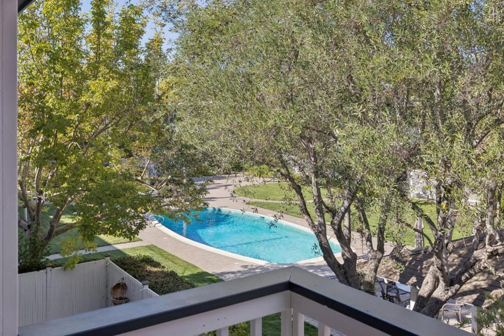 671 Fox Court Property Photo 28
