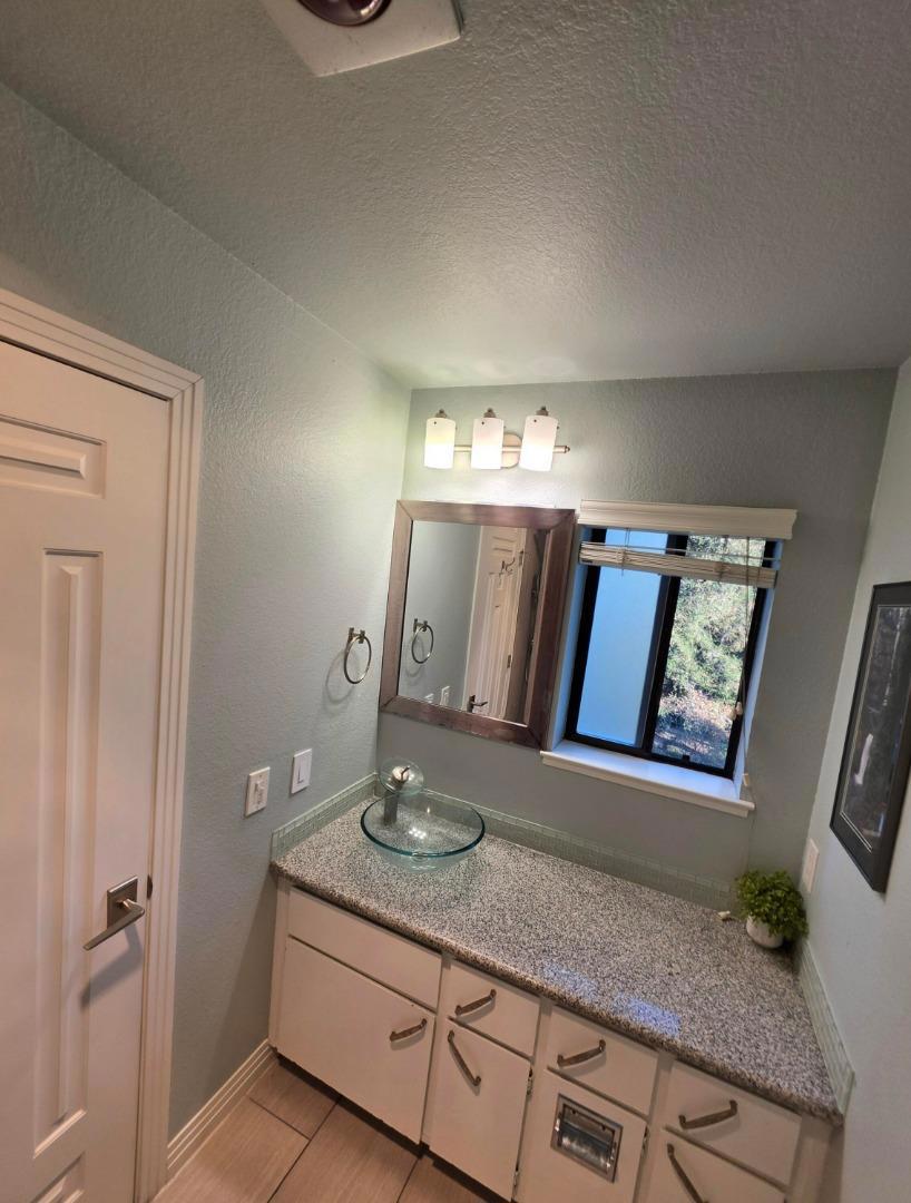 284 Stonegate Circle Property Photo 22