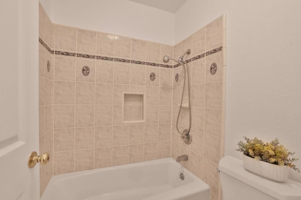 125 Sugar Maple Drive Property Photo 14