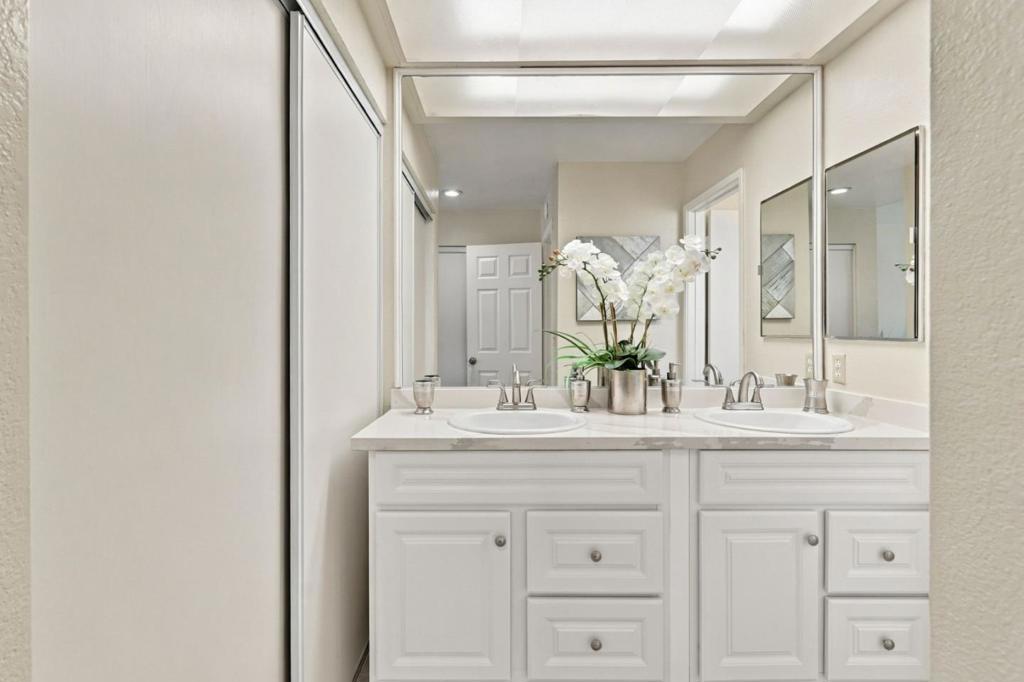 849 Kyle Street Property Photo 34