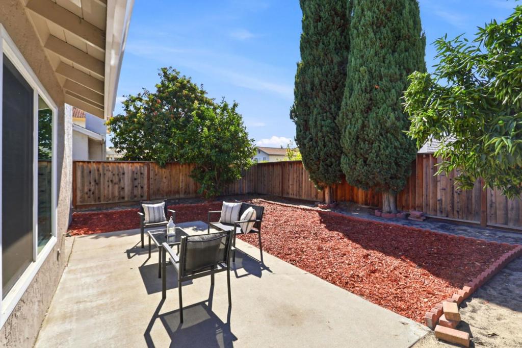 849 Kyle Street Property Photo 38