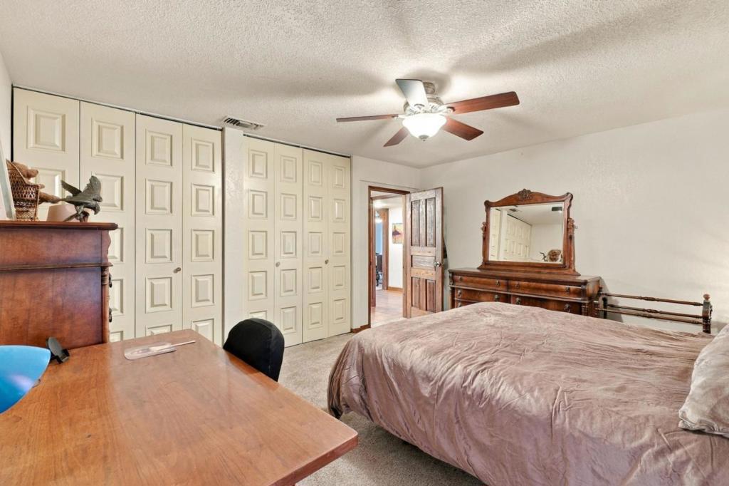 11620 Deschutes Road Property Photo 28