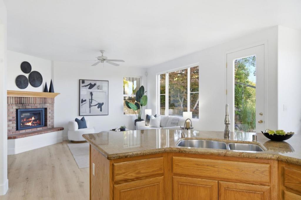 7668 Buckeye Court Property Photo 8