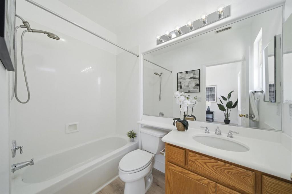 7668 Buckeye Court Property Photo 34