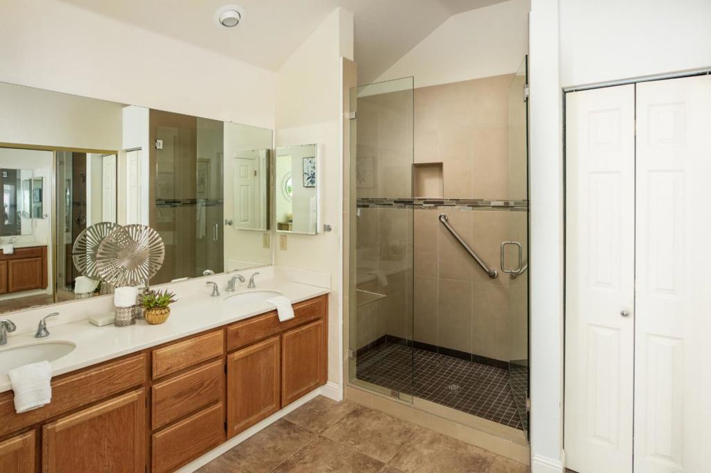 7613 Buckhaven Drive Property Photo 14