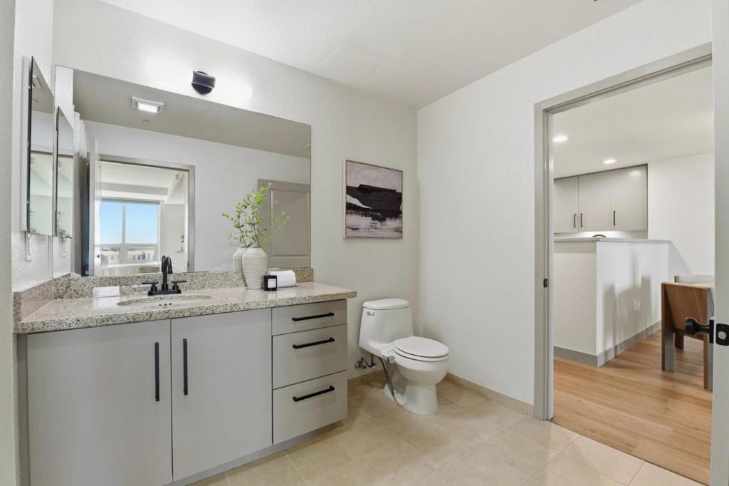 1375 Lick Avenue 823 Property Photo 17