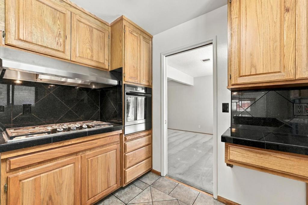 1092 S Daniel Way Property Photo 41