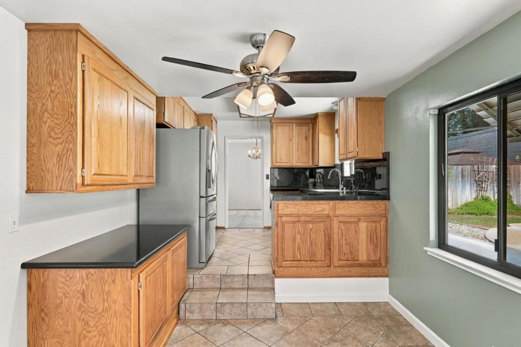 1092 S Daniel Way Property Photo 43