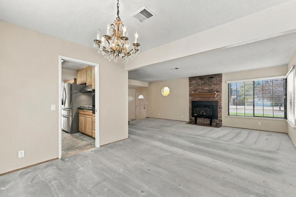 1092 S Daniel Way Property Photo 46