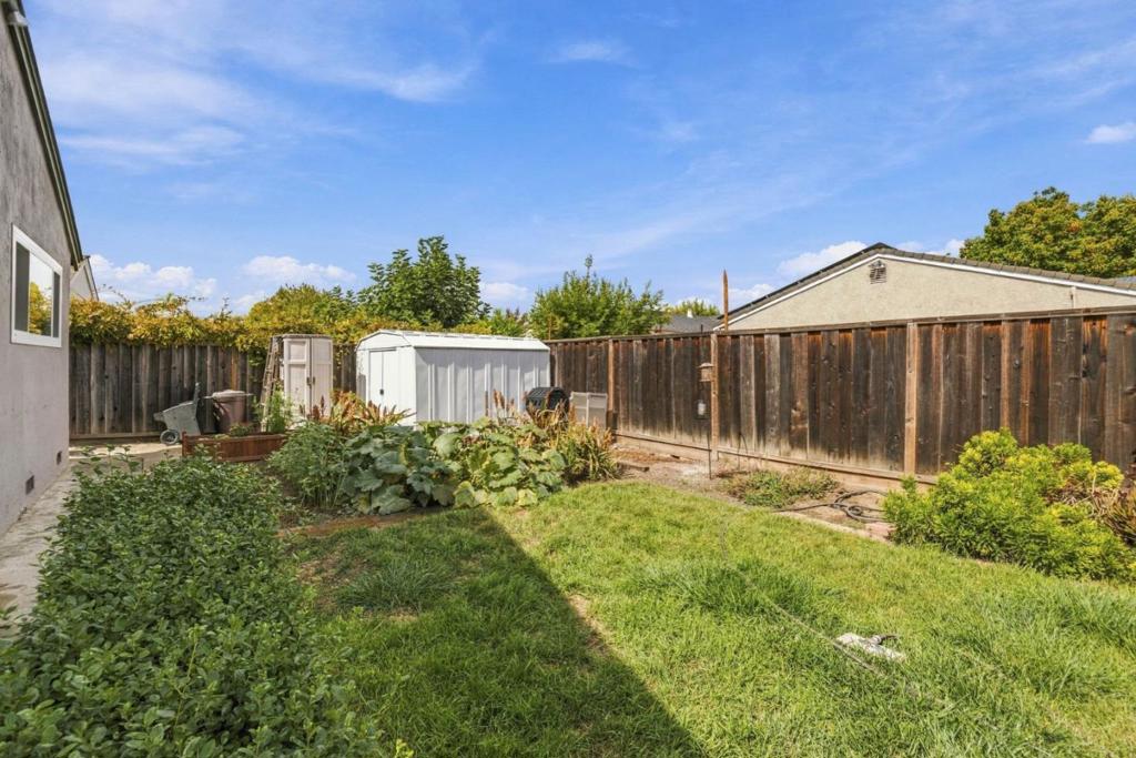 463 Roading Drive Property Photo 38