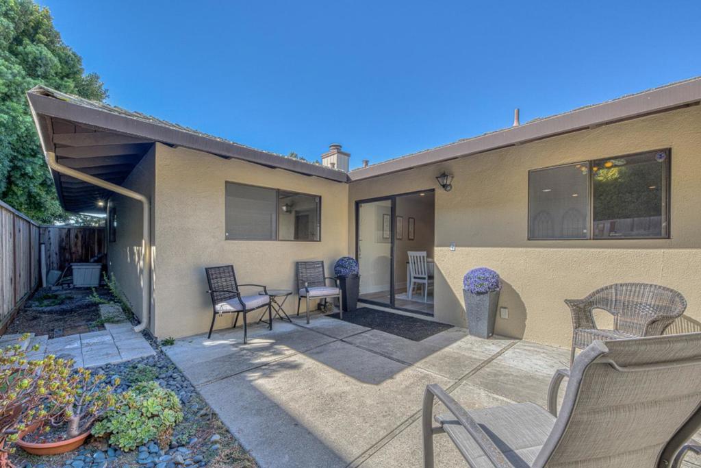 330 Woodside Drive 114 Property Photo 14