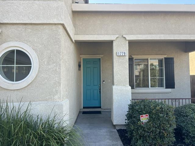 1779 Dover Circle Property Photo 2