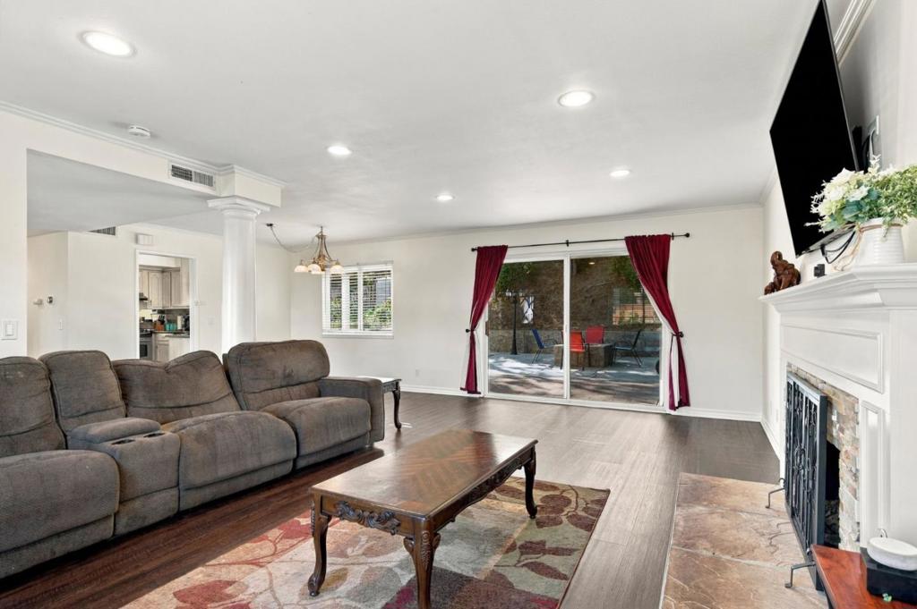 114 Dickenson Avenue Property Photo 10