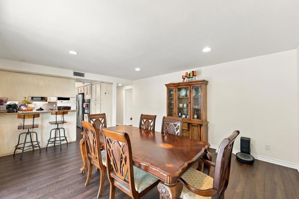 114 Dickenson Avenue Property Photo 16