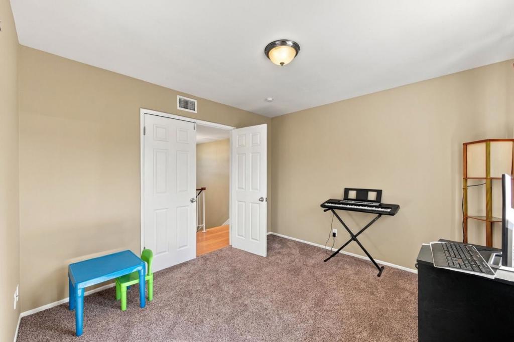 114 Dickenson Avenue Property Photo 22