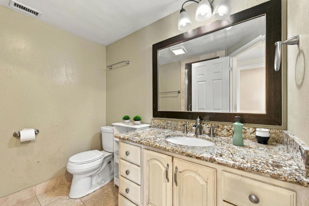 114 Dickenson Avenue Property Photo 28