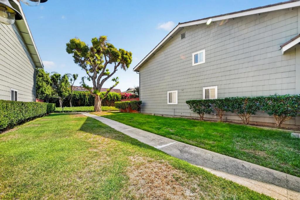 1032 Polk Lane Property Photo 4