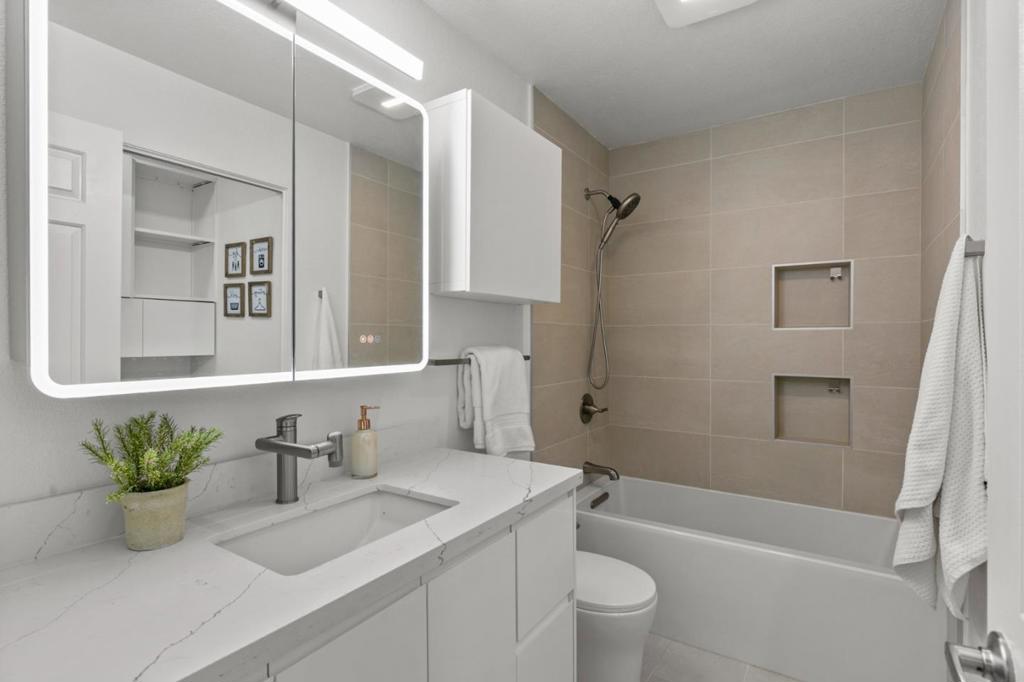 67 Dot Avenue Property Photo 7