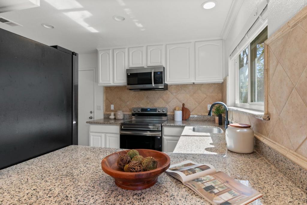 67 Dot Avenue Property Photo 15