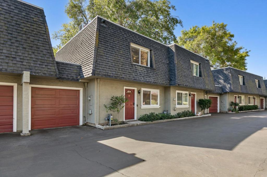 67 Dot Avenue Property Photo 26