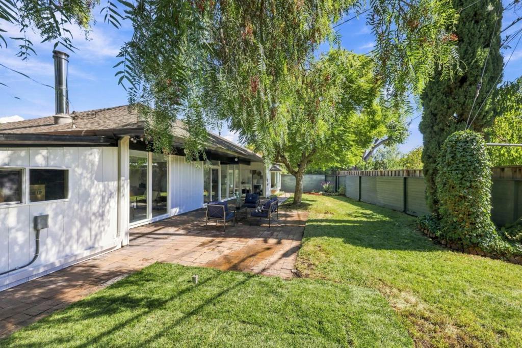 3540 Bryant Street Property Photo 36