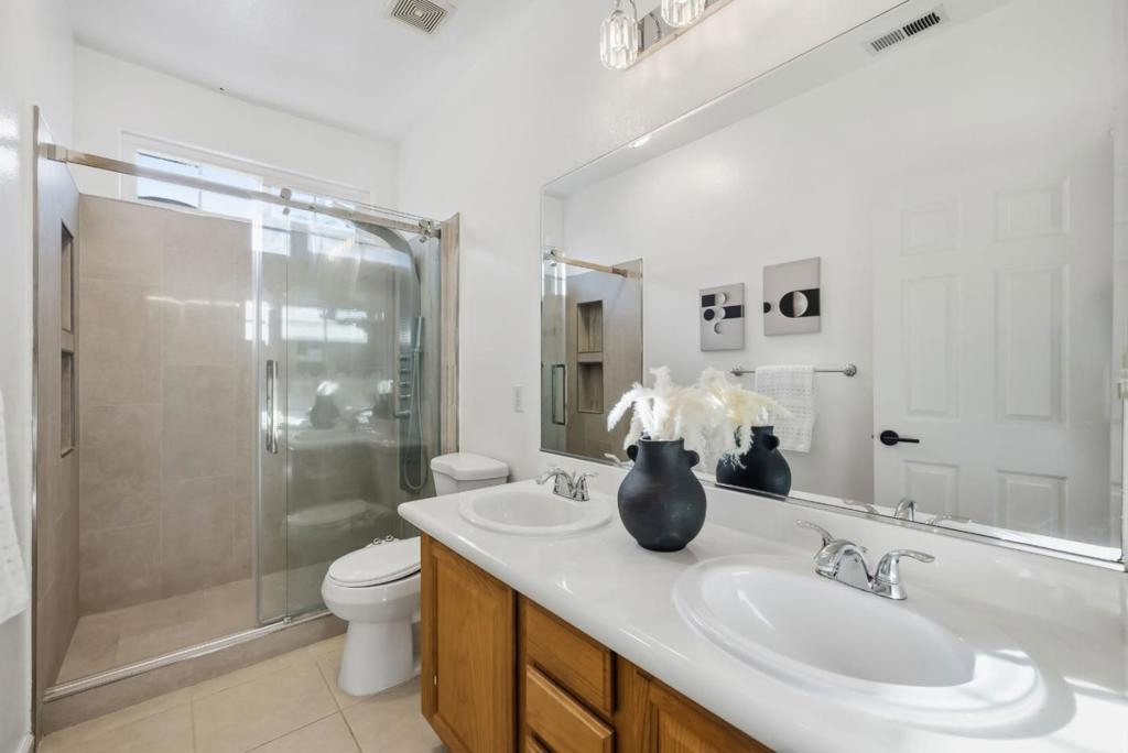 945 Desmet Drive Property Photo 42