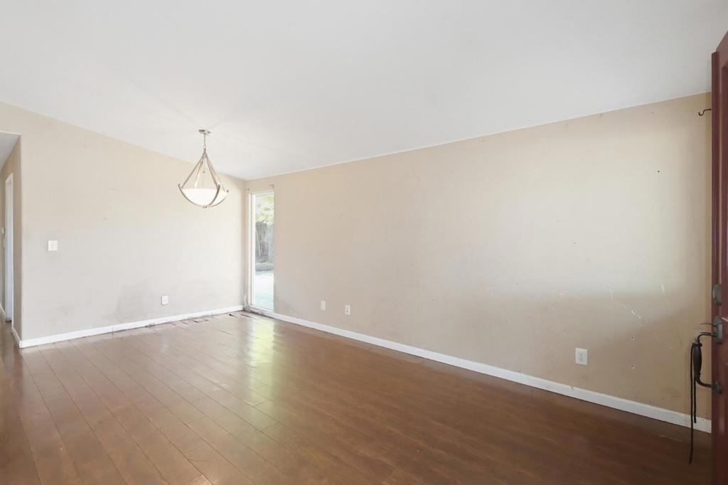 850 Lakebird Drive Property Photo 5